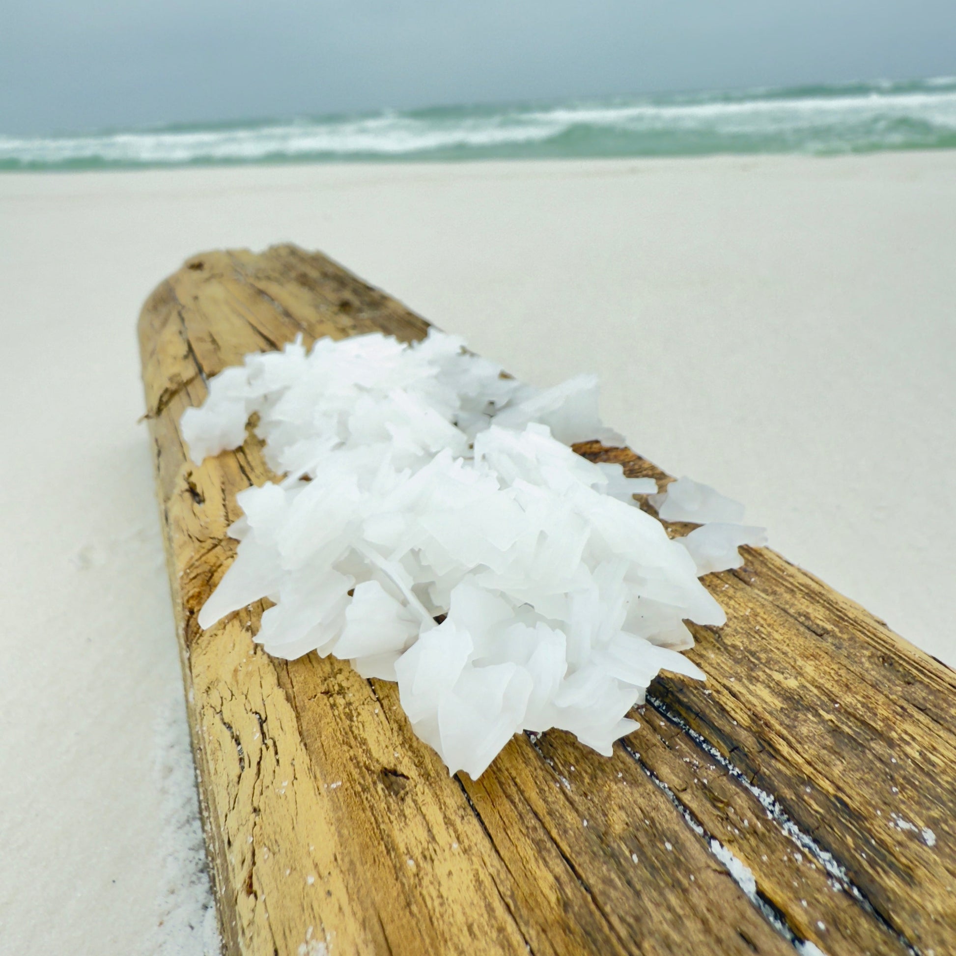 pure magnesium Fakes in front of the ocean